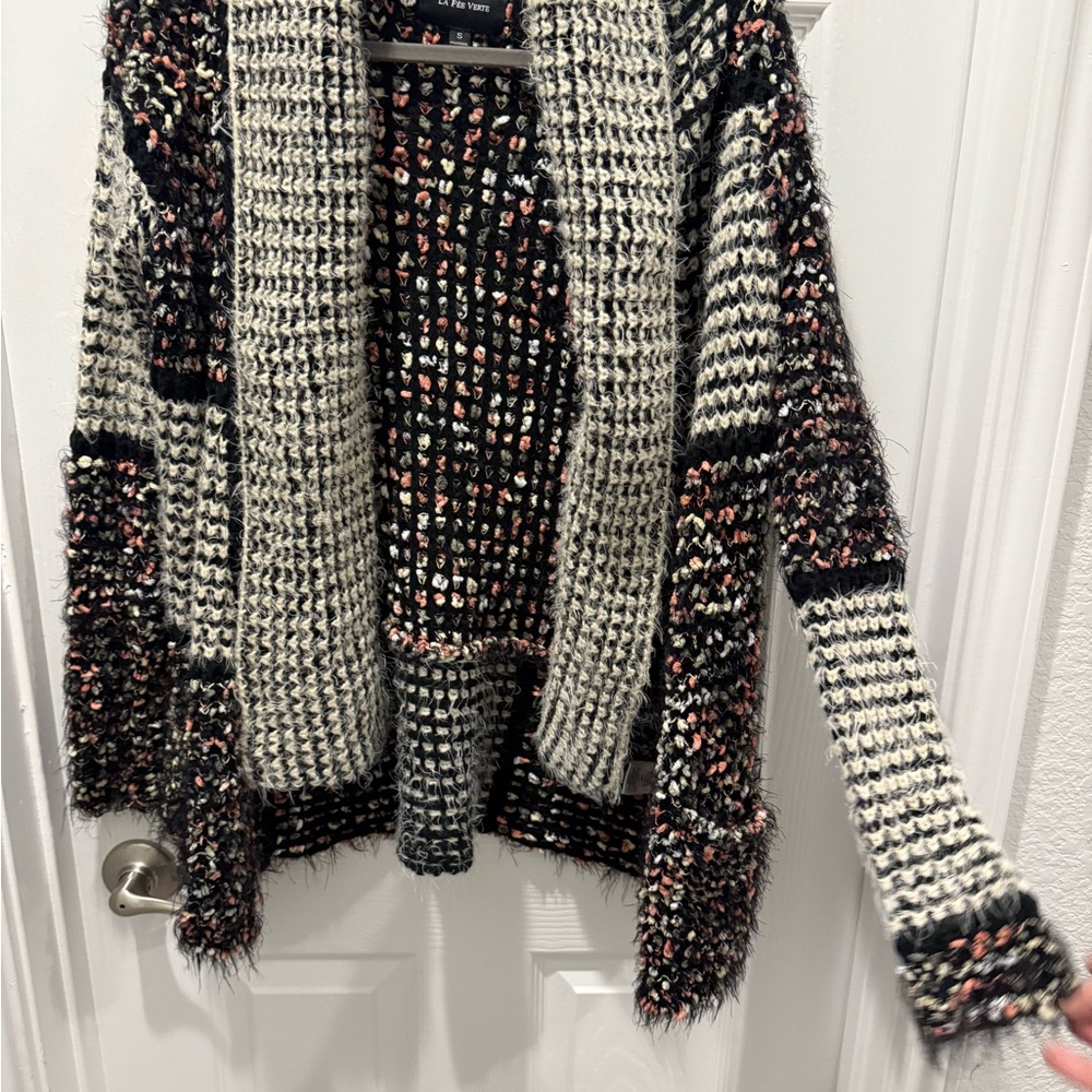 Stylish Black and Cream Knit Cardigan